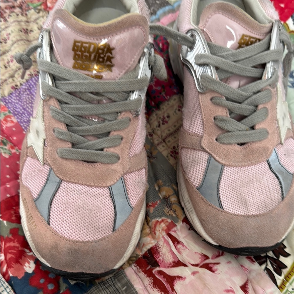 Trendy Pink and Gray Sneakers with Star Accent - Picture 5 of 13